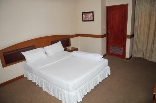 Ayutthaya Thenee Hotel
