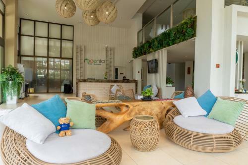 Hotel Recenta Suite Phuket Suanluang