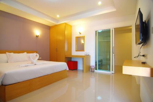 Hotel Leelawadee Naka