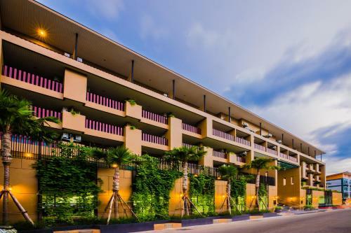 Lani Chiang Mai Hotel