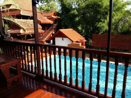 Hotel Golden Teak Home Resort
