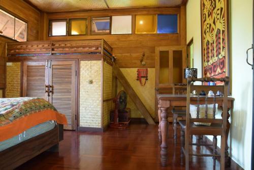 Hotel Golden Teak Home Resort