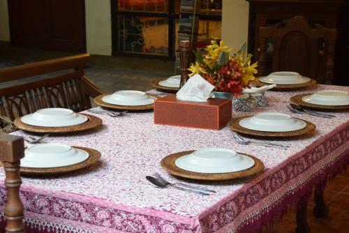 Hotel Golden Teak Home Resort