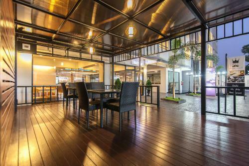 Aparthotel Racha Residence