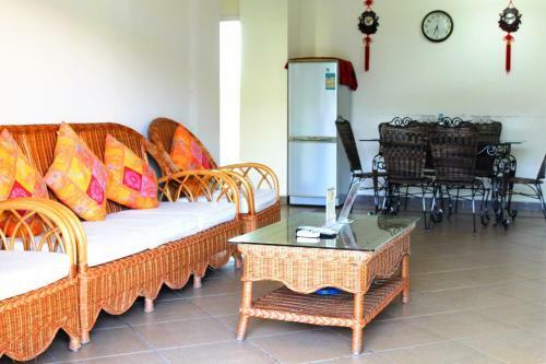 Sanya Blue Ocean Yefeng Seaview Apartment