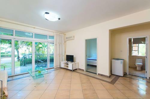 Sanya Blue Ocean Yefeng Seaview Apartment