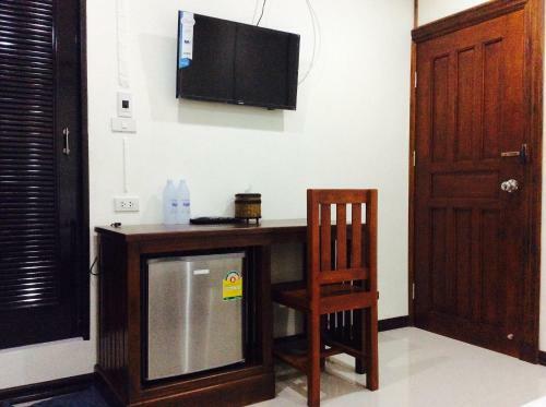 Hostal Ez House