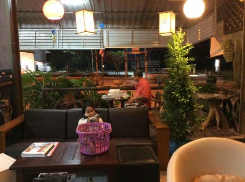 Hostal Ez House