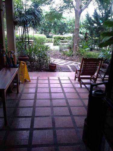 Hostal At Home Sukhothai