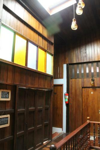 Hostal At Home Sukhothai