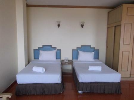 Sr Hotel