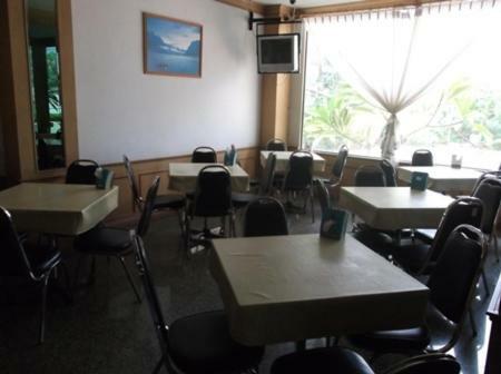 Sr Hotel