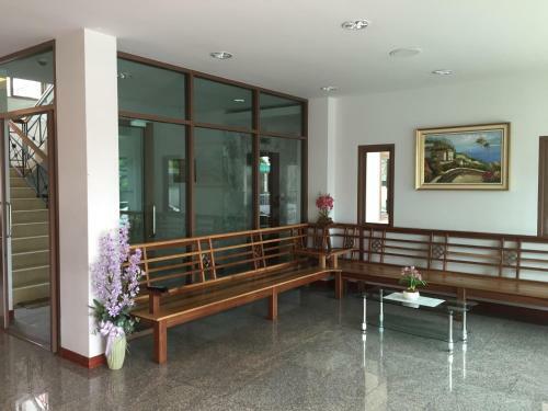 Hotel Orchid Residence Suratthani