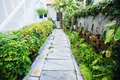Hostal Sabuy Guesthouse