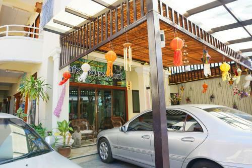 Apartamentos Safe House Court