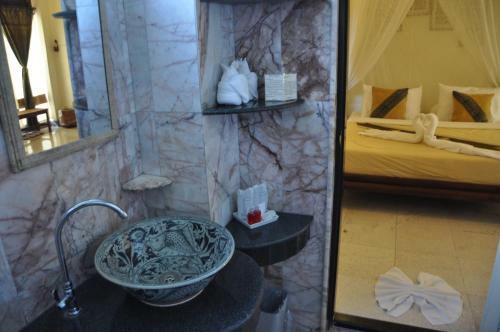 Ruean Thai Hotel