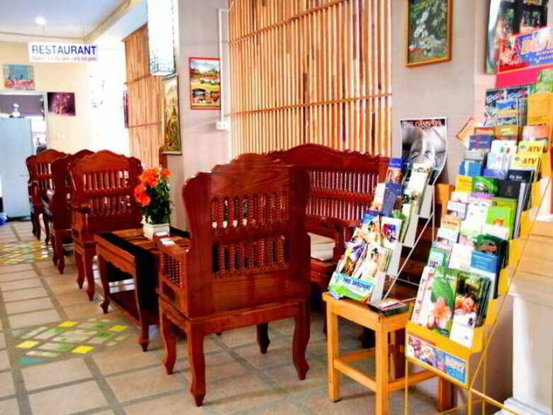 Hostal Thaphae Garden Guesthouse