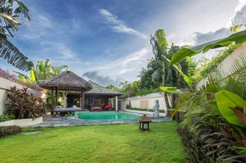 Hotel Yalong Bay Villas & Spa