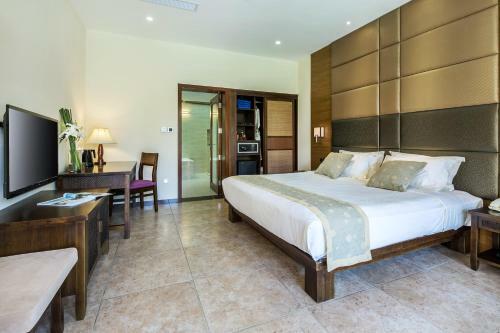 Hotel Yalong Bay Villas & Spa