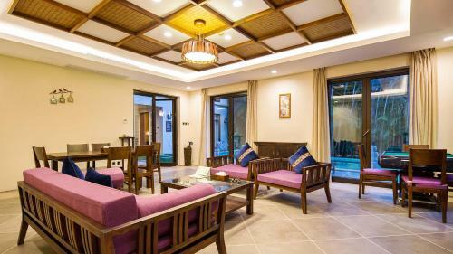 Hotel Yalong Bay Villas & Spa