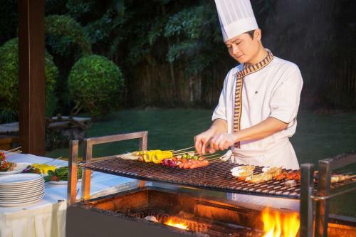 Hotel Yalong Bay Villas & Spa