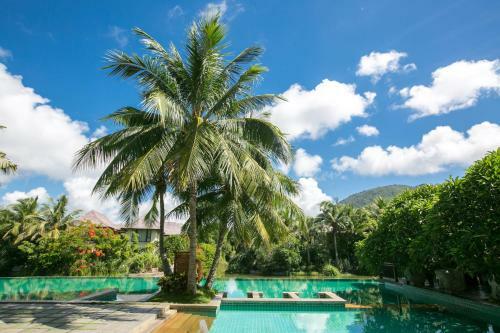 Hotel Yalong Bay Villas & Spa