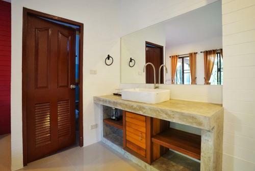 Hotel Lemur Resort