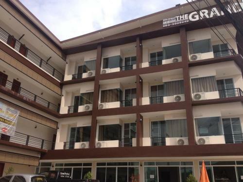 The Grand Apartment