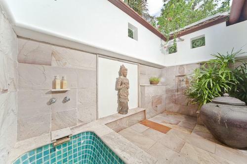 Bangrak Beachfront Villa