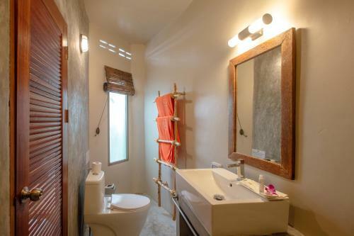 Hotel Secret Garden Beach Resort