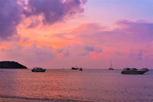 Hotel Secret Garden Beach Resort