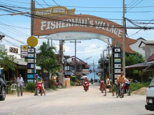 Replay Bangrak Beach Studio Apartment