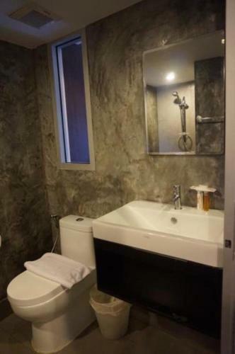 Replay Bangrak Beach Studio Apartment