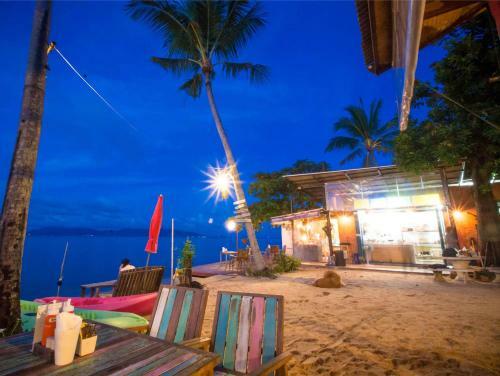 Hotel By Beach Resort