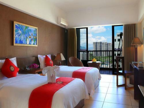 J Hotel