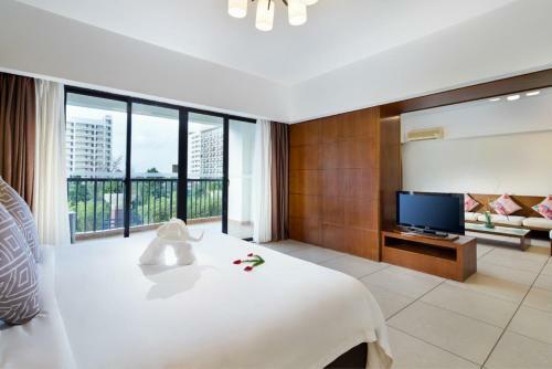 J Hotel