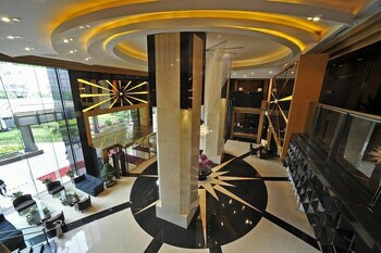 Grand Soluxe Zhongyou Hotel