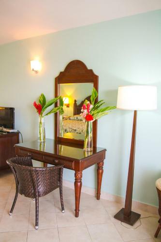 Trade Winds Hotel