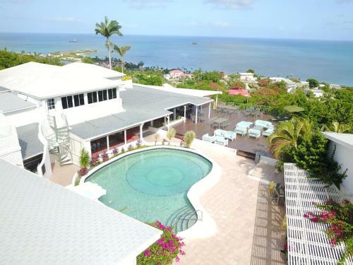 Trade Winds Hotel