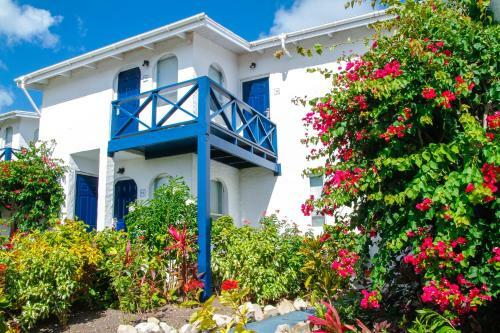 Trade Winds Hotel