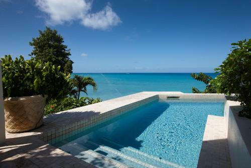Hotel Blue Waters Resort And Spa