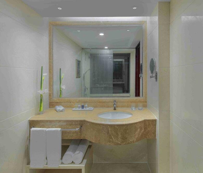 Radisson Blu Hotel Shanghai New World
