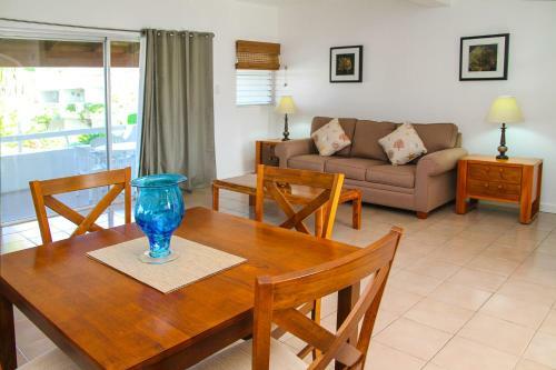 Aparthotel Antigua Village Condo Beach Resort
