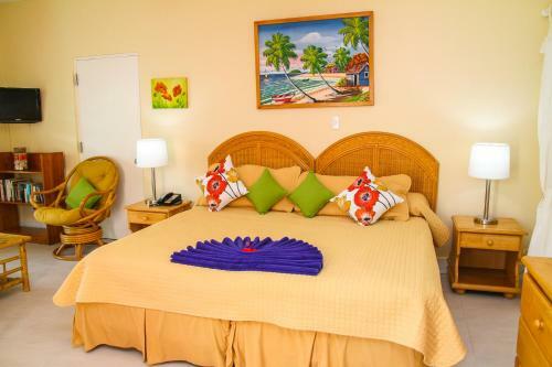 Aparthotel Antigua Village Condo Beach Resort