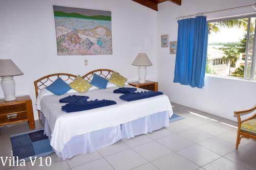 Aparthotel Antigua Village Condo Beach Resort