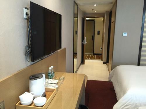 Lavande Hotel Shenzhen Huaqiangnan Branch