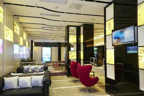 Lavande Hotel Shenzhen Huaqiangnan Branch