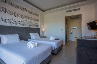Hotel The Melody Phuket