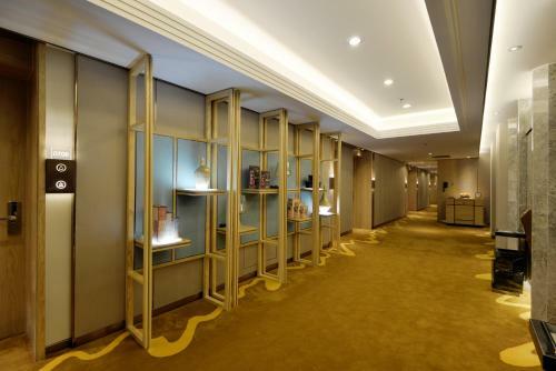 International Building Hotel