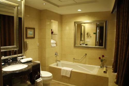 Hotel Royal Marina Plaza